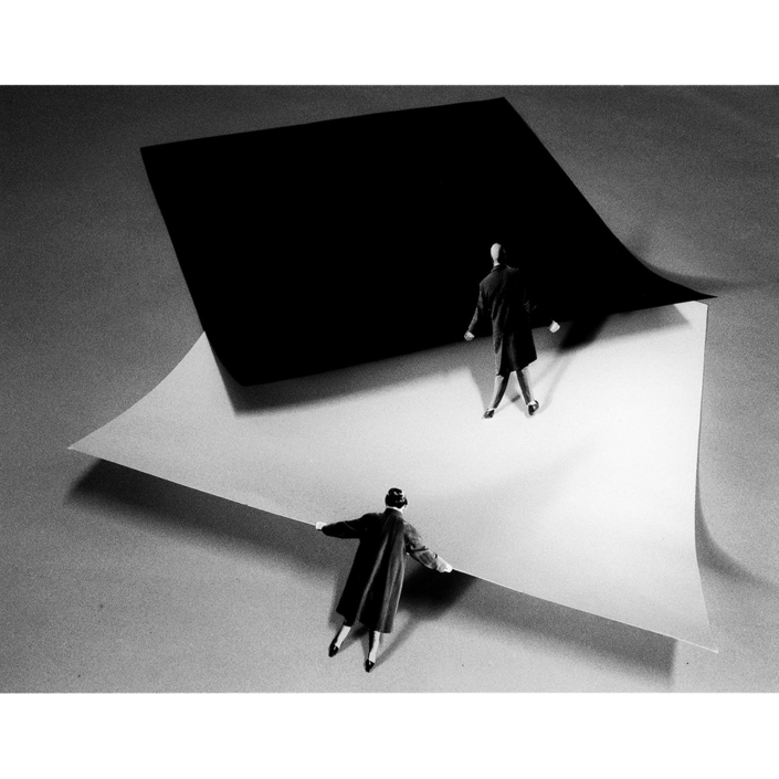 Gilbert Garcin - 309 - Le Yin et le Yang (ou les Malevitch choisissent un tapis)(Yin and Yang (or Malevitch's choose a carpet)), 2006, gelatin silver print, 12 by 8 inches, 16 by 12 inches, or 24 by 20 inches