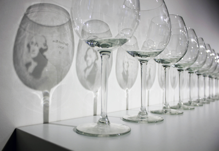 Reynier Leyva Novo - The Glass Kiss (detail), 2015, 70 etched glasses, size variable